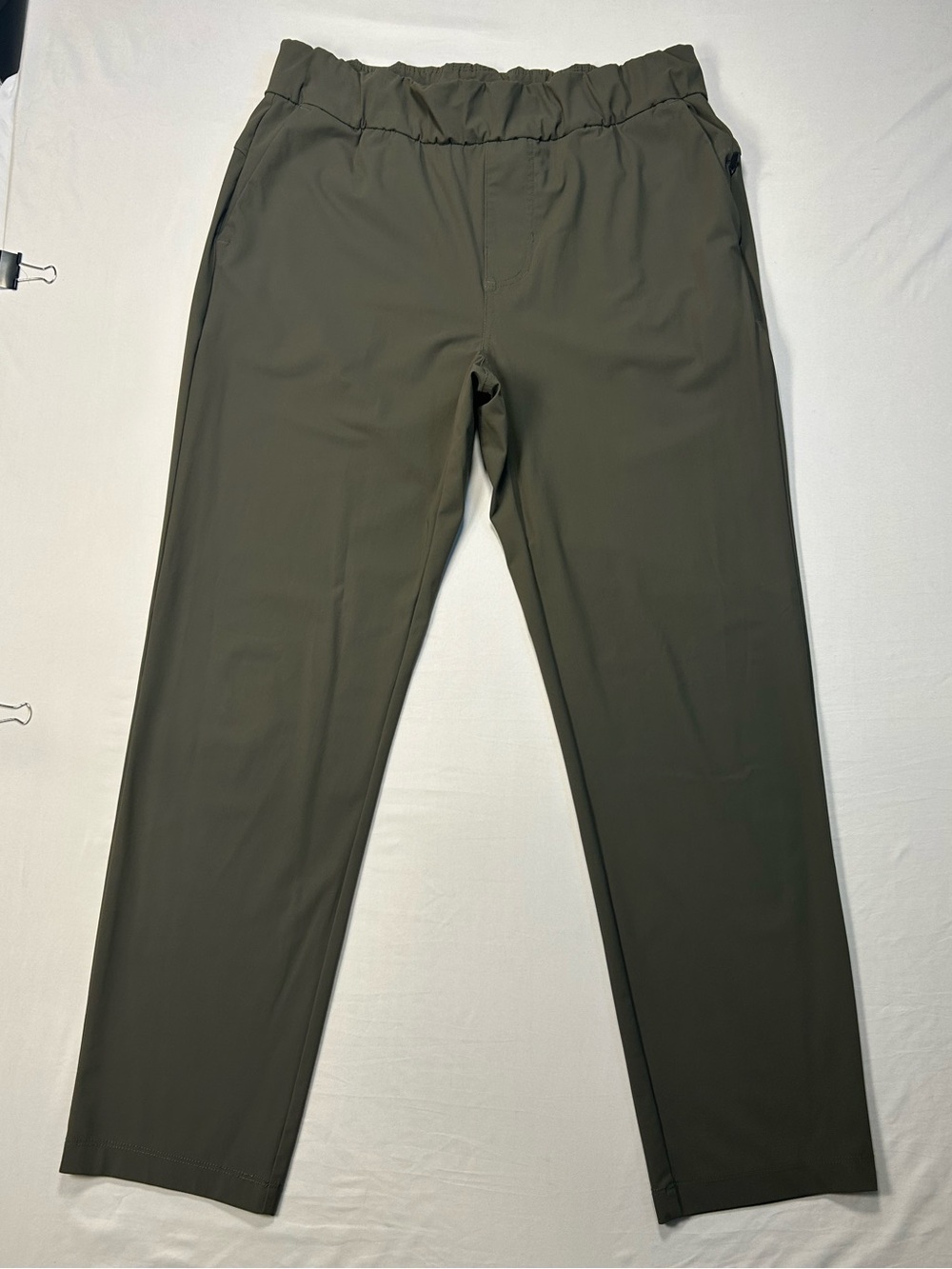 Vuori Womens VW404 Performance Pants Oregano Green Elastic Waist Stretch Medium